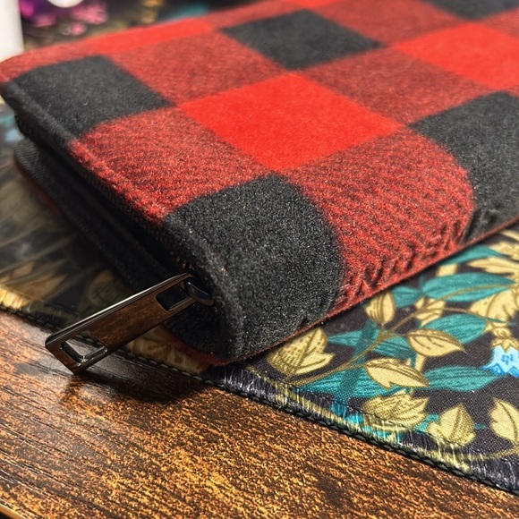 Pengems - pen case & matching pen - red & black - see pics - Picture 3 of 10